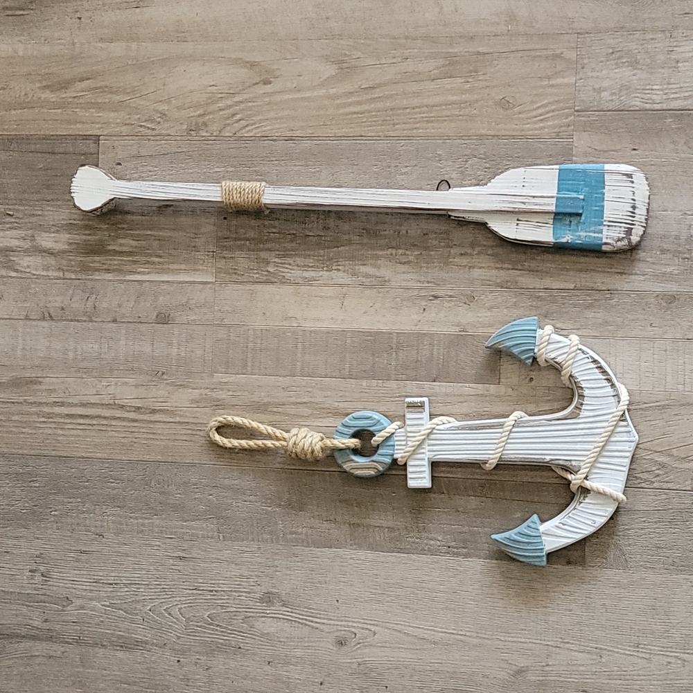 Wood anchor and small oar